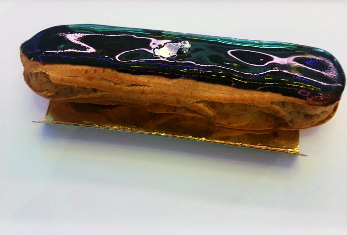 Éclair au chocolat